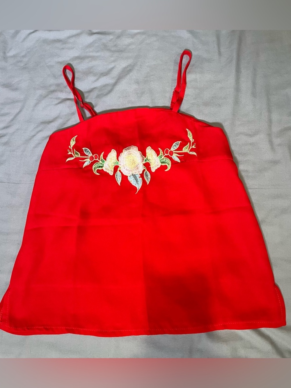 Red embroidered hanfu diaodai camisole